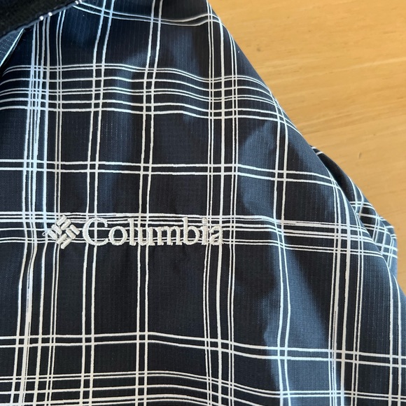 Columbia windbreaker - Picture 2 of 6
